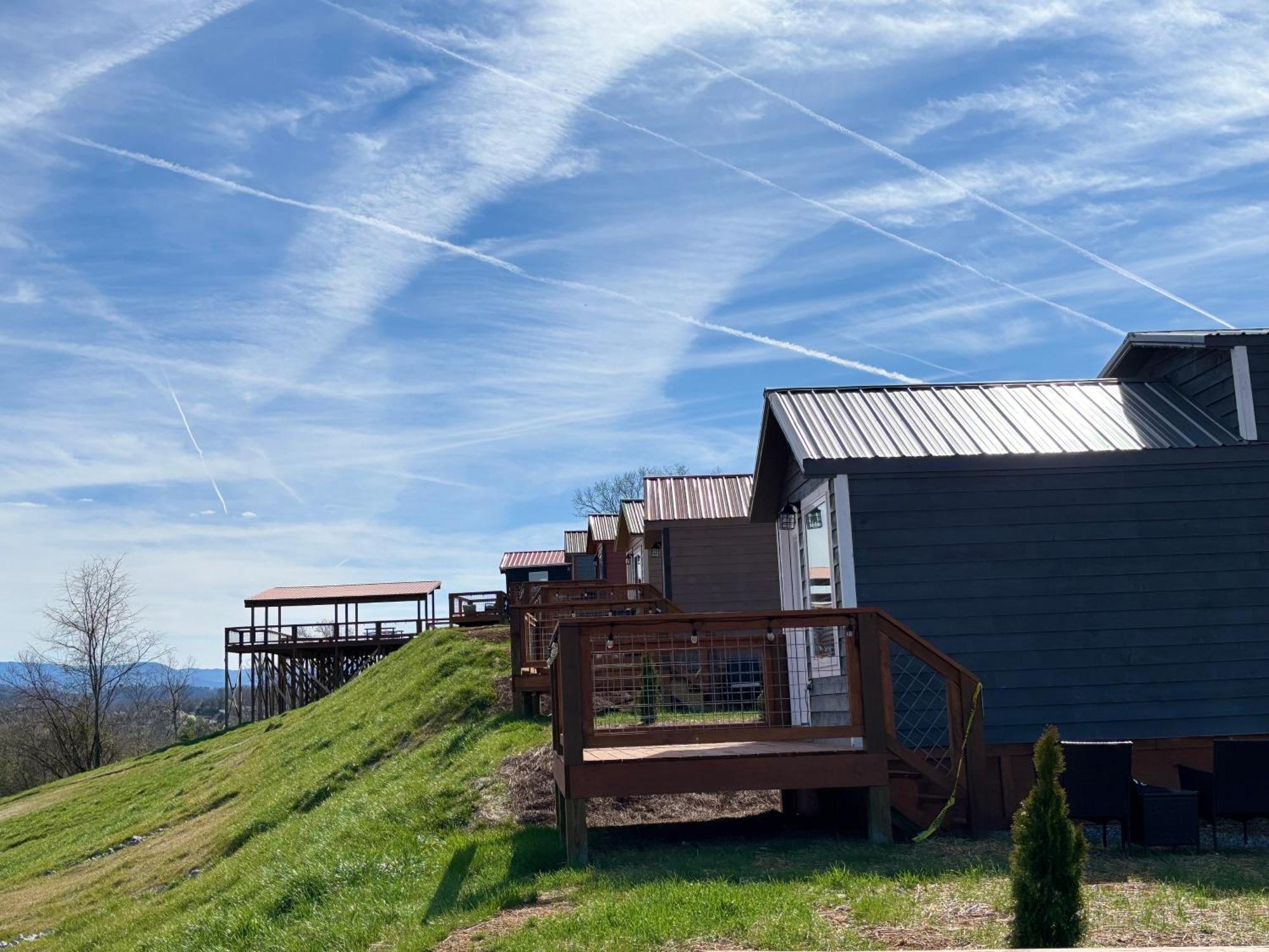 Sojourn Lodging Sevierville Exterior photo