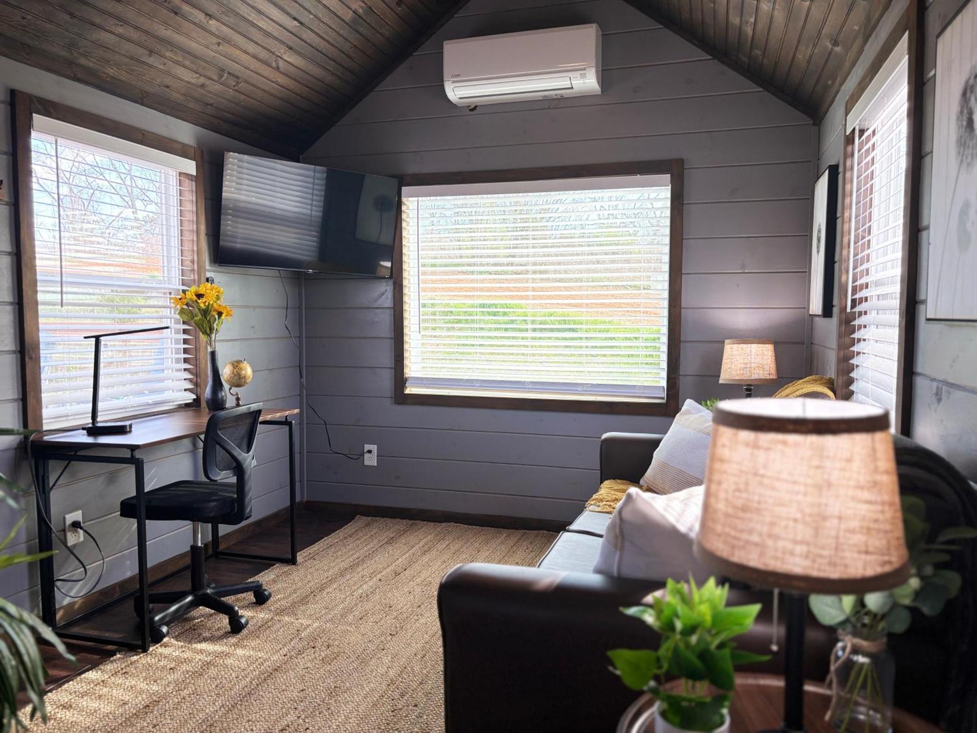 Sojourn Lodging Sevierville Exterior photo