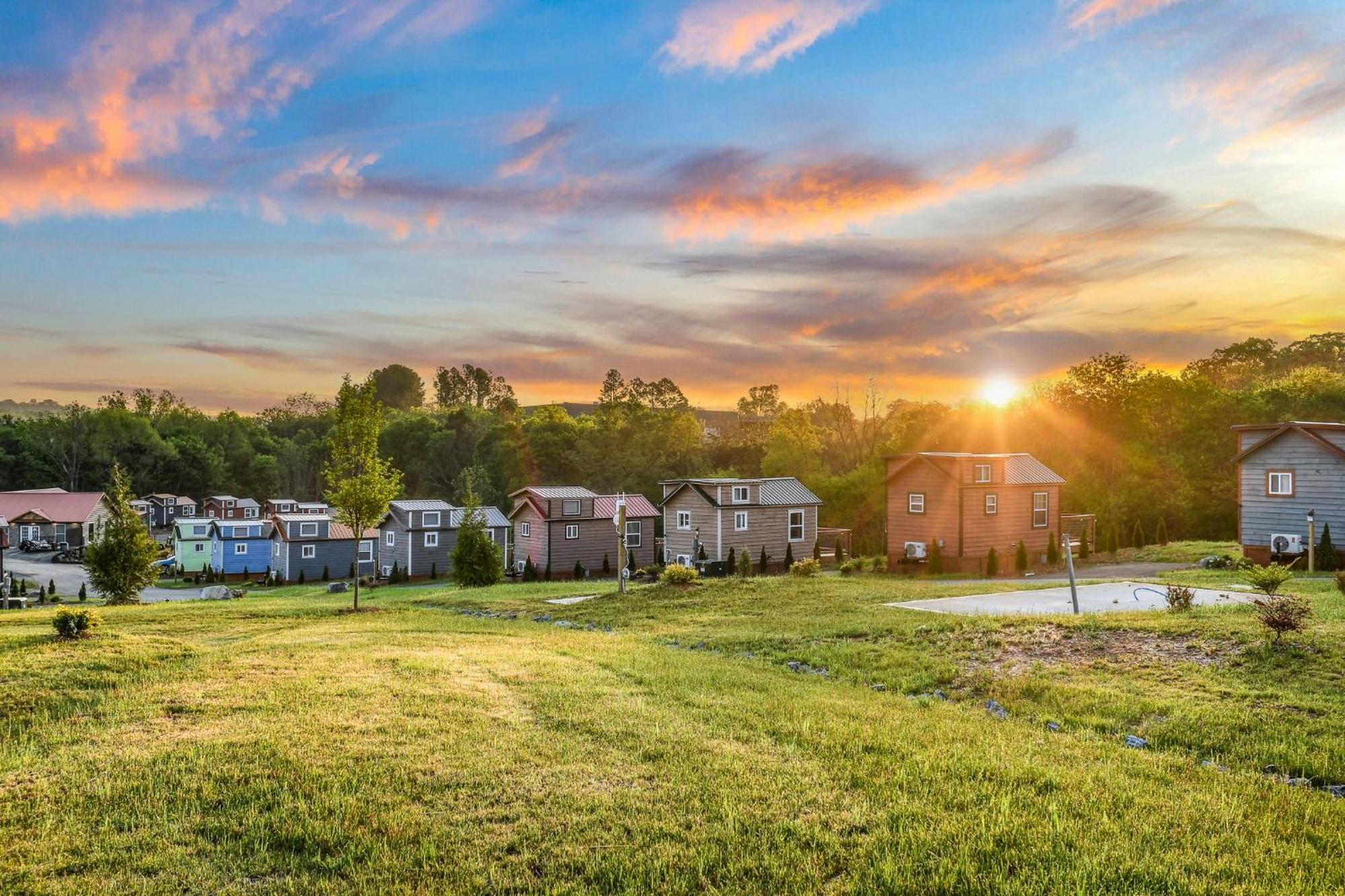 Sojourn Lodging Sevierville Exterior photo