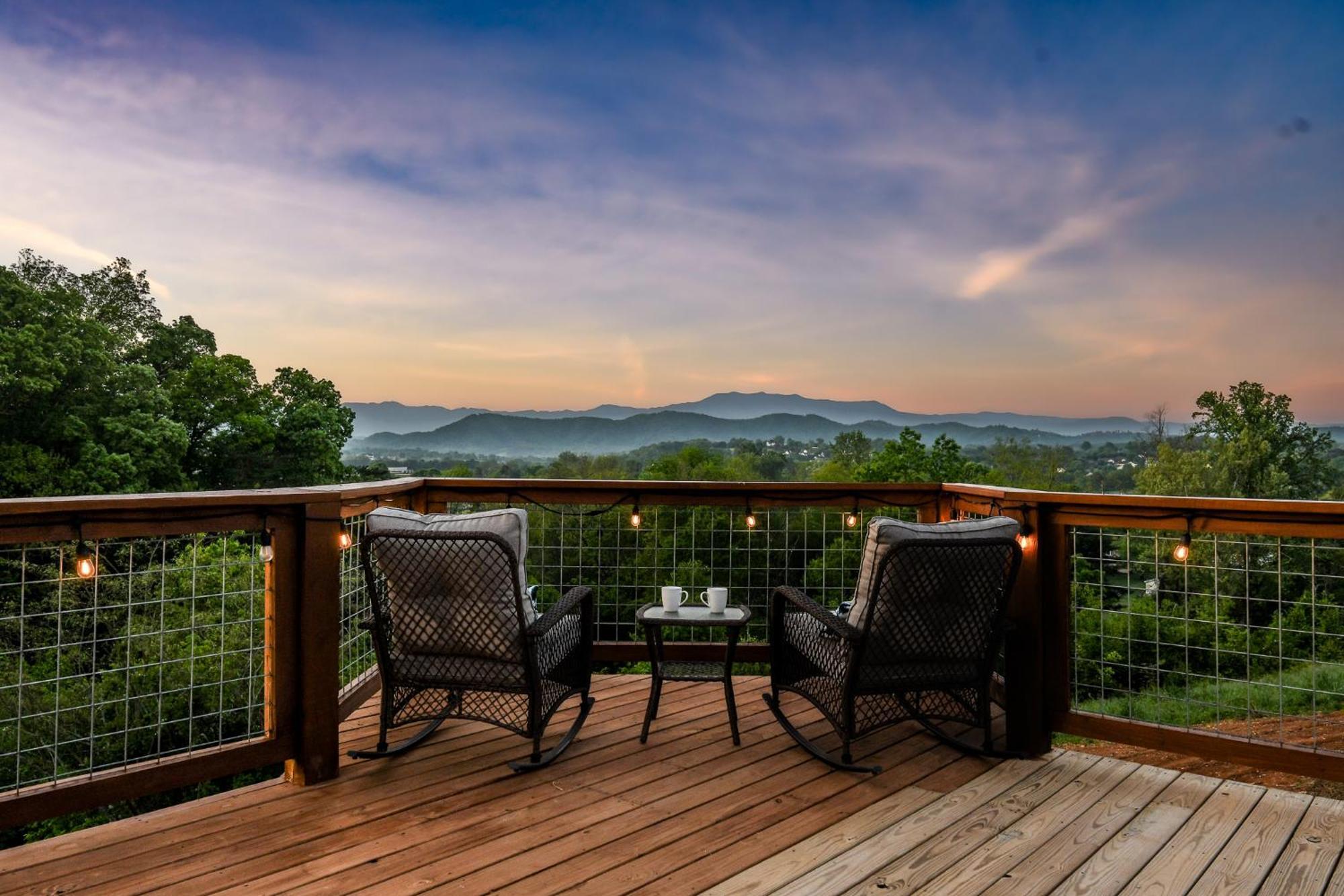 Sojourn Lodging Sevierville Exterior photo