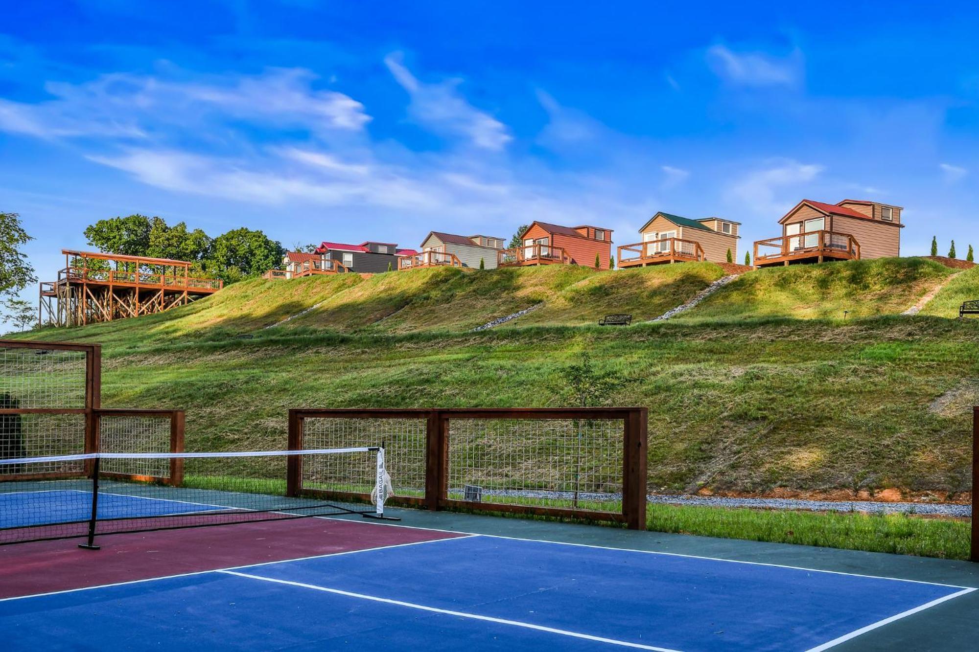 Sojourn Lodging Sevierville Exterior photo
