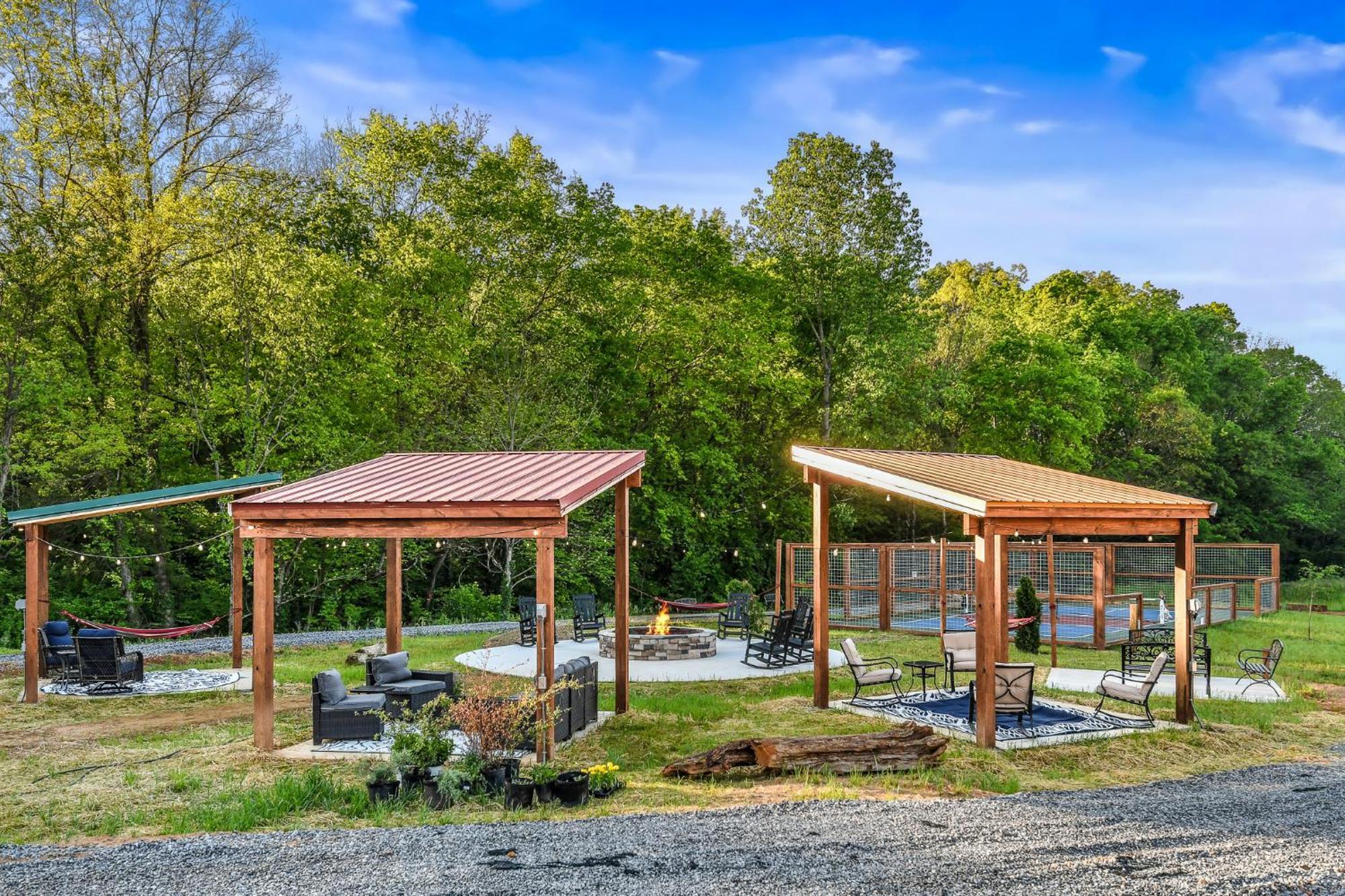 Sojourn Lodging Sevierville Exterior photo