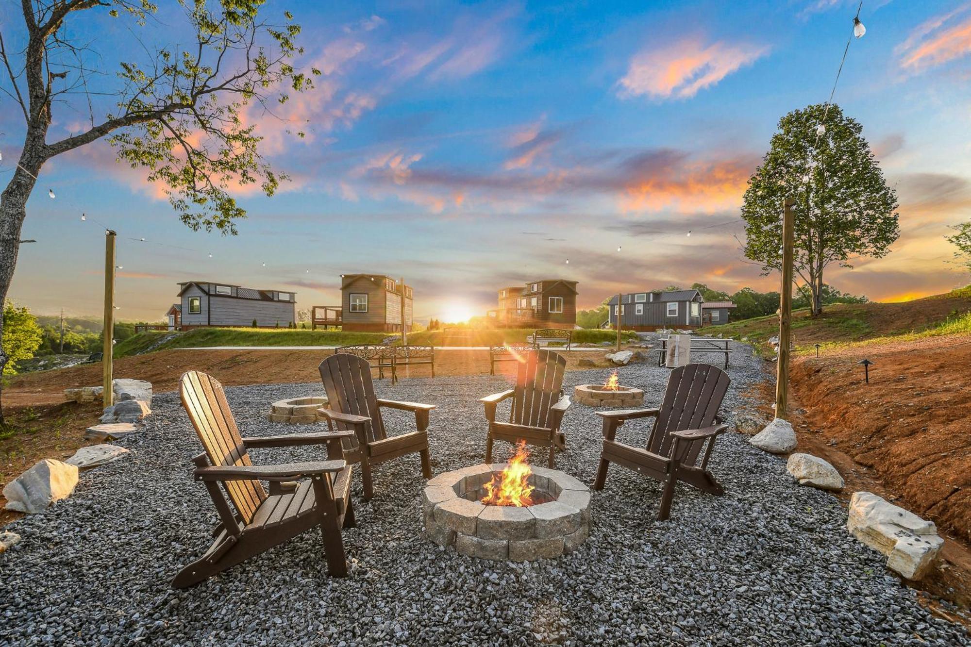 Sojourn Lodging Sevierville Exterior photo